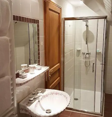 Elegant & Stylish B& B *