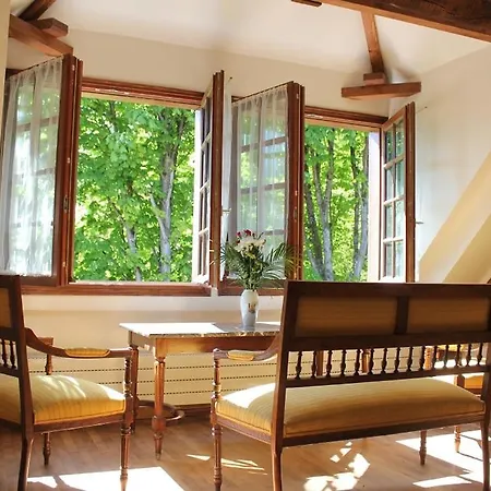 Elegant & Stylish B& B *